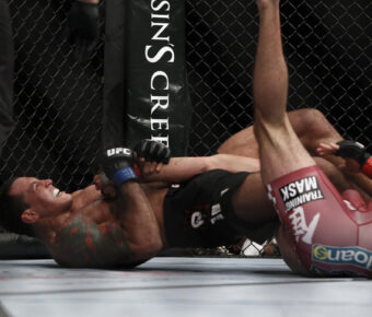 Винни Магальяеш vs Энтони Перош на UFC 163