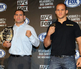 Кейн Веласкез против Джуниора дос Сантоса на UFC 166