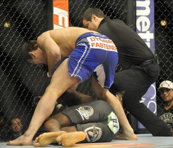 Никита Крылов одержал первую победу в UFC